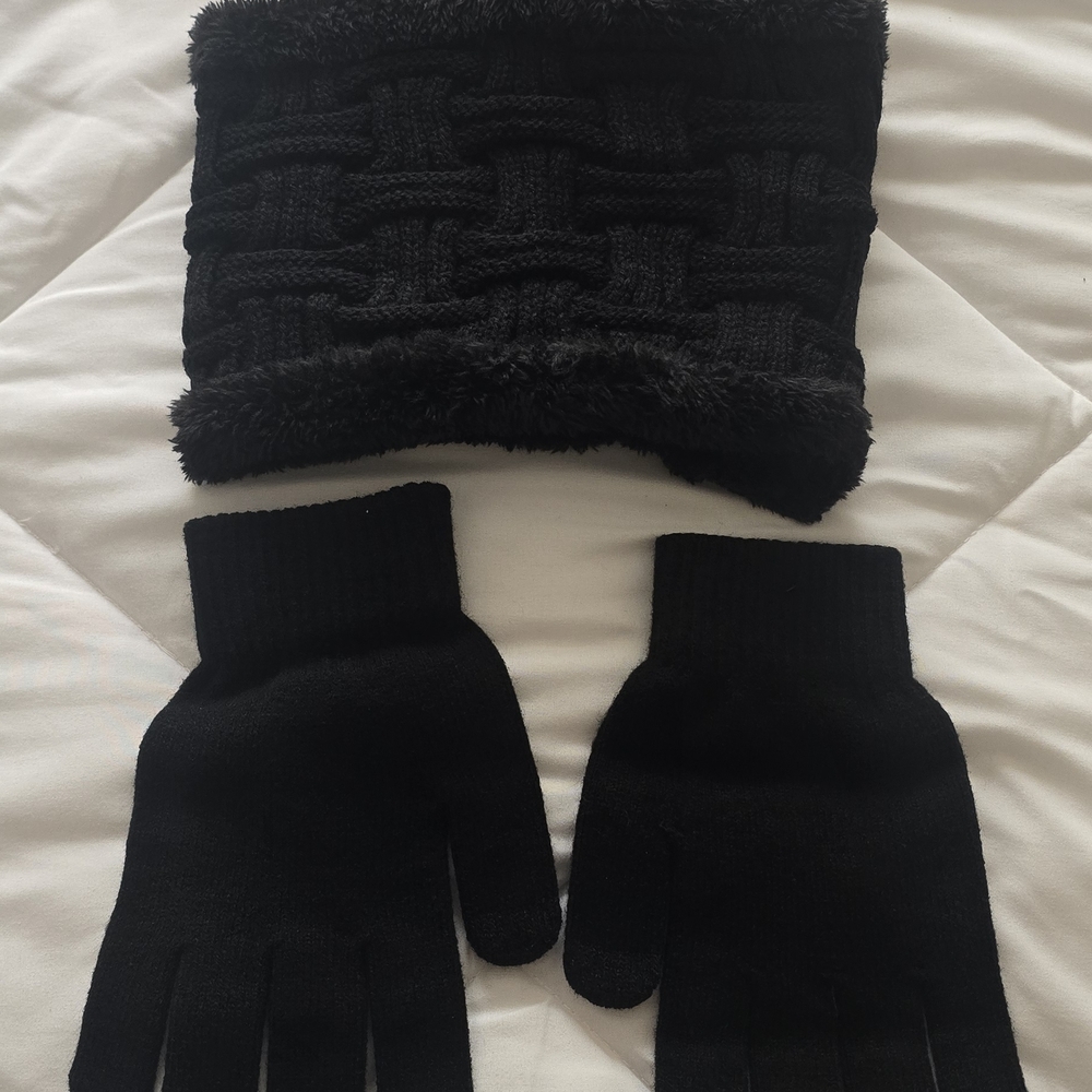 Black Knit Scarf and Gloves Set